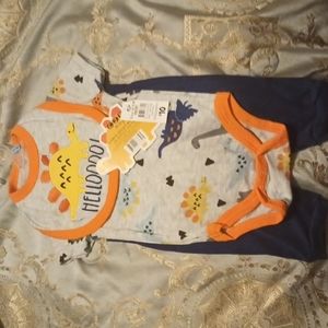 0-3 months 3 piece body and pant suit with bib